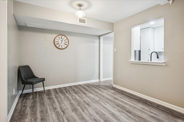 2804 Escada Drive 103V, Farmers Branch, TX 75234