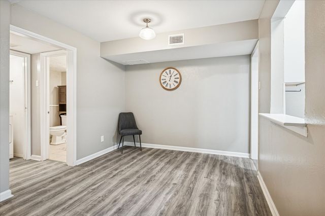 2804 Escada Drive 103V, Farmers Branch, TX 75234