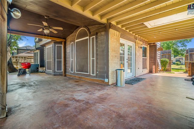 3301 Cathedral Drive, Grand Prairie, TX 75052