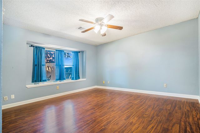 3301 Cathedral Drive, Grand Prairie, TX 75052