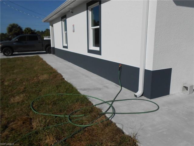 937 Graystone AVE, Lehigh Acres, FL 33974