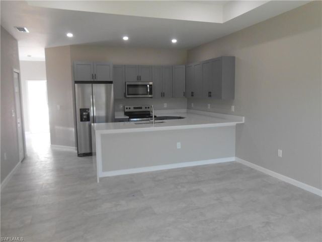 937 Graystone AVE, Lehigh Acres, FL 33974