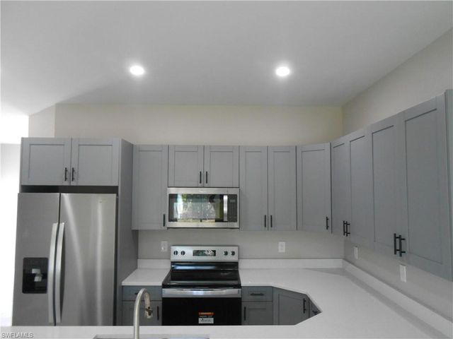 937 Graystone AVE, Lehigh Acres, FL 33974