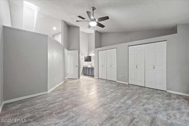 8555 STURBRIDGE Circle E, Jacksonville, FL 32244