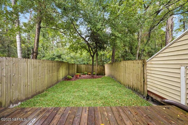 8555 STURBRIDGE Circle E, Jacksonville, FL 32244