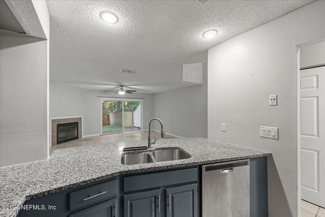 8555 STURBRIDGE Circle E, Jacksonville, FL 32244