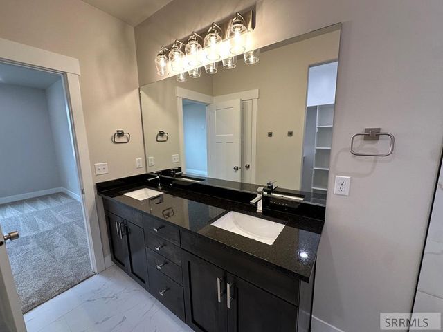 6395 Ender Ln, Idaho Falls, ID 83401