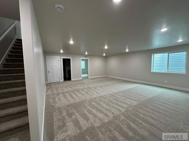 6395 Ender Ln, Idaho Falls, ID 83401