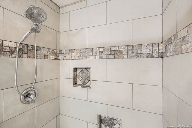 9655 ADDERSLEY DR, San Antonio, TX 78254