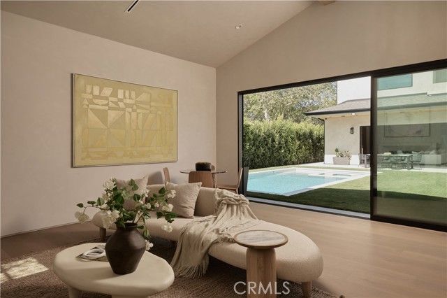 13024 Bloomfield Street, Studio City (los Angeles), CA 91604