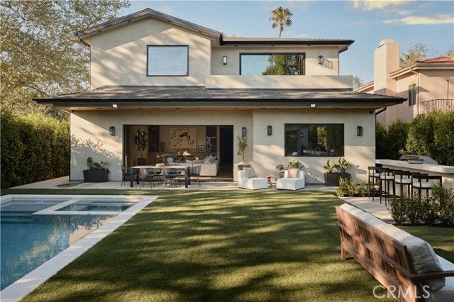 13024 Bloomfield Street, Studio City (los Angeles), CA 91604