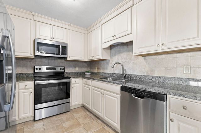 54-64 Broad Reach 105, Weymouth, MA 02191