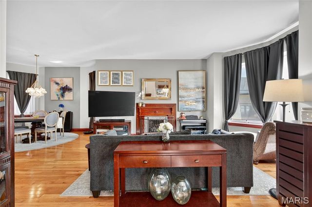 3209 Shenandoah Avenue, St Louis, MO 63104