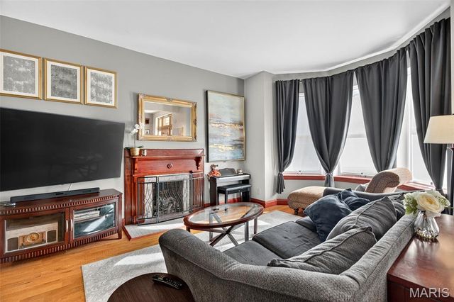 3209 Shenandoah Avenue, St Louis, MO 63104