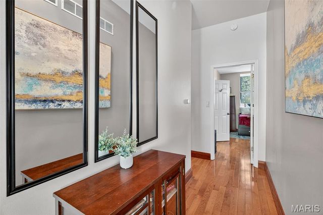 3209 Shenandoah Avenue, St Louis, MO 63104