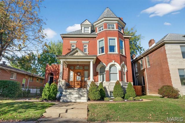 3209 Shenandoah Avenue, St Louis, MO 63104