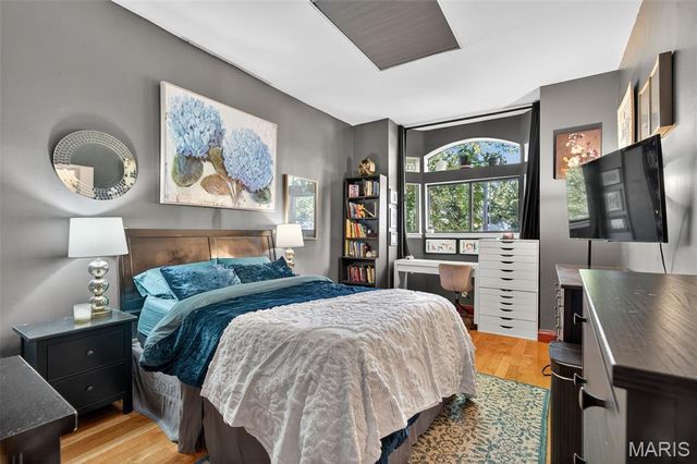 3209 Shenandoah Avenue, St Louis, MO 63104