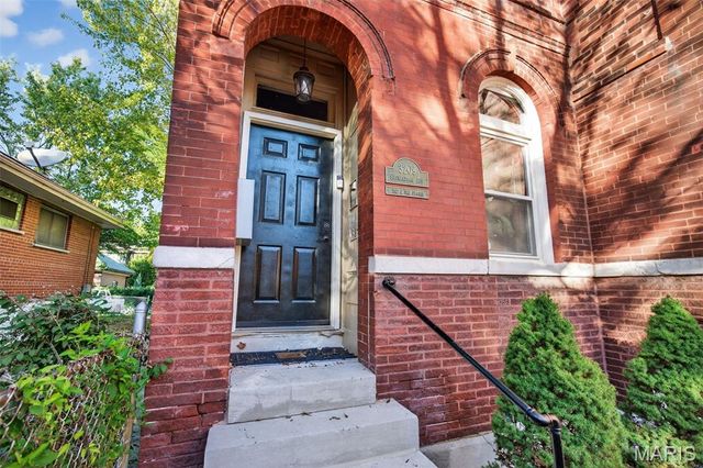 3209 Shenandoah Avenue, St Louis, MO 63104