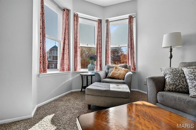 3209 Shenandoah Avenue, St Louis, MO 63104