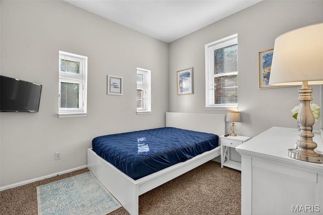 3209 Shenandoah Avenue, St Louis, MO 63104