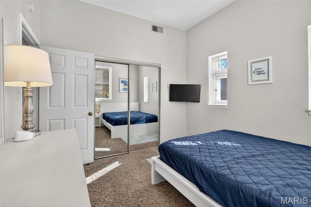 3209 Shenandoah Avenue, St Louis, MO 63104