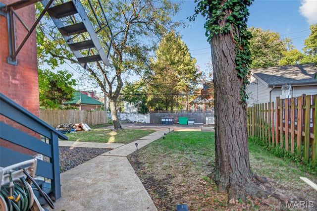 3209 Shenandoah Avenue, St Louis, MO 63104