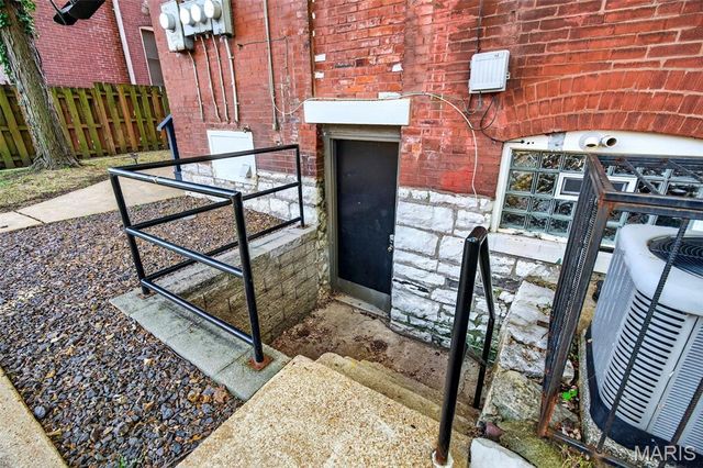 3209 Shenandoah Avenue, St Louis, MO 63104