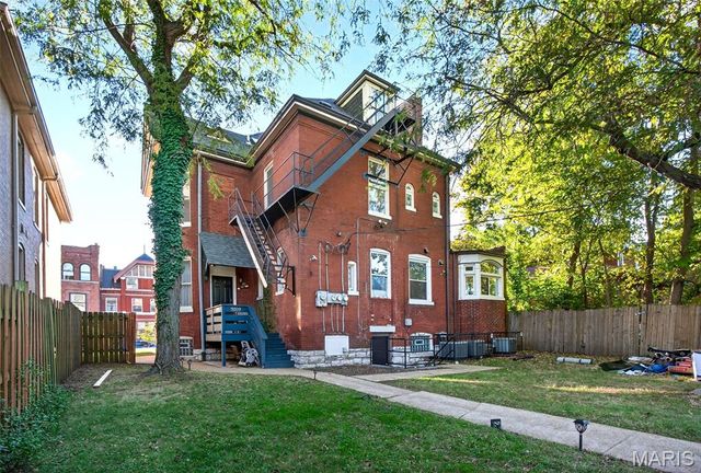 3209 Shenandoah Avenue, St Louis, MO 63104