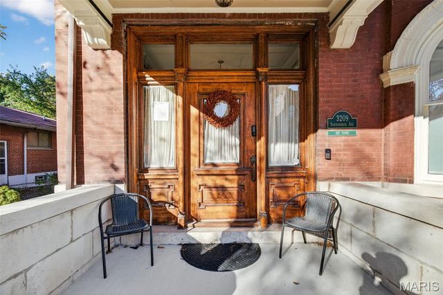 3209 Shenandoah Avenue, St Louis, MO 63104