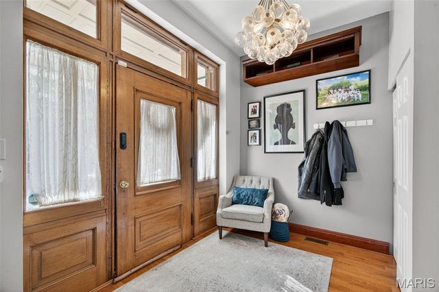 3209 Shenandoah Avenue, St Louis, MO 63104