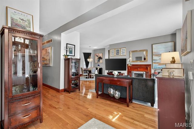 3209 Shenandoah Avenue, St Louis, MO 63104