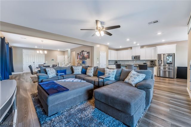 1418 Dire Wolf Avenue, North Las Vegas, NV 89084