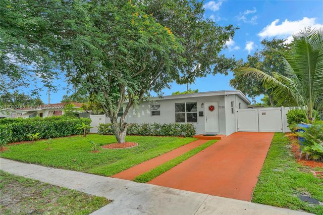 7220 Arthur Street, Hollywood, FL 33024