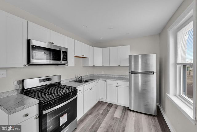 6 W 6TH ST, Marcus Hook, PA 19061