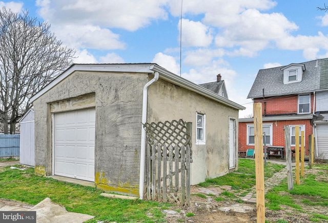 6 W 6TH ST, Marcus Hook, PA 19061