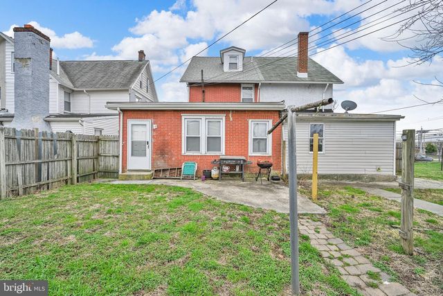 6 W 6TH ST, Marcus Hook, PA 19061