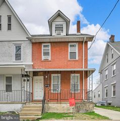 6 W 6TH ST, Marcus Hook, PA 19061