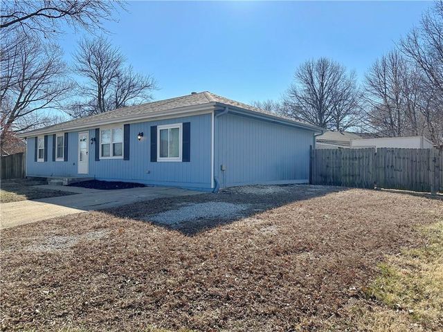 303 E Wilson Street, Spring Hill, KS 66083