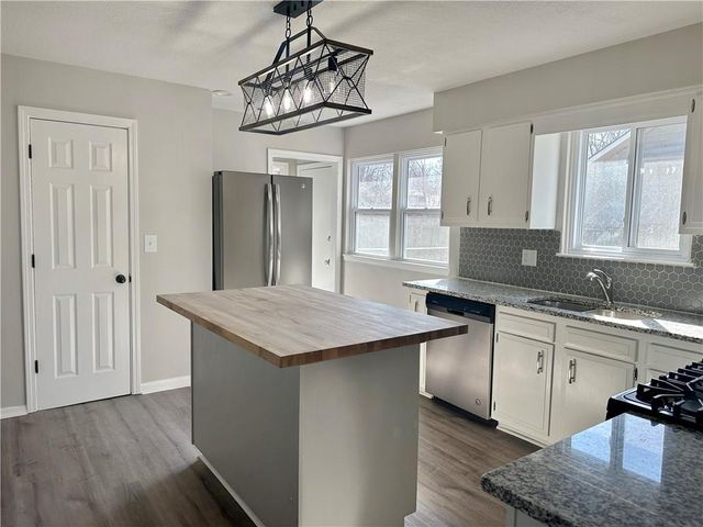 303 E Wilson Street, Spring Hill, KS 66083