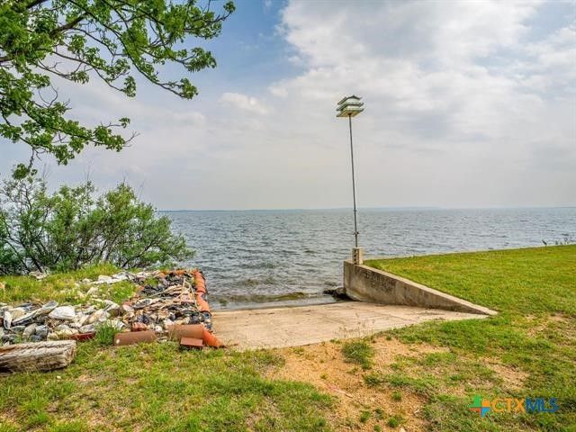 736 W Lakecrest Drive, Other, TX 78607
