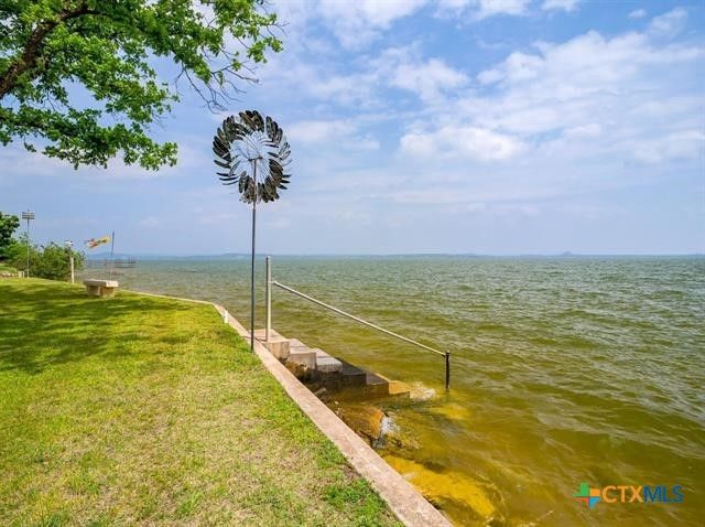 736 W Lakecrest Drive, Other, TX 78607
