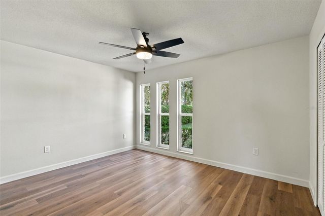 1521 N LAKEVIEW AVENUE, Leesburg, FL 34748