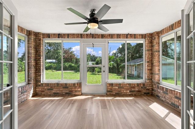 1521 N LAKEVIEW AVENUE, Leesburg, FL 34748