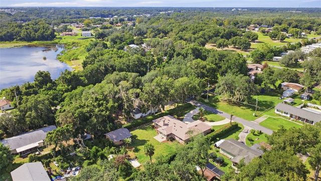 1521 N LAKEVIEW AVENUE, Leesburg, FL 34748