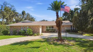 1521 N LAKEVIEW AVENUE, Leesburg, FL 34748