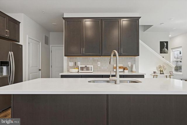 141 FOUR LEAF DR, Downingtown, PA 19335