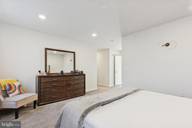 141 FOUR LEAF DR, Downingtown, PA 19335