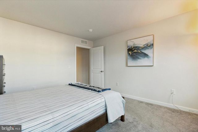 141 FOUR LEAF DR, Downingtown, PA 19335