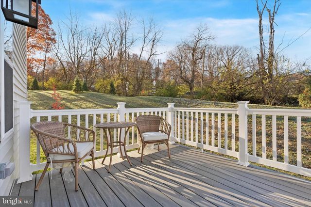 141 FOUR LEAF DR, Downingtown, PA 19335