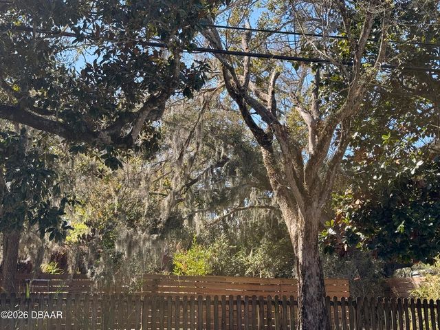 1861 Golfview Boulevard, South Daytona, FL 32119